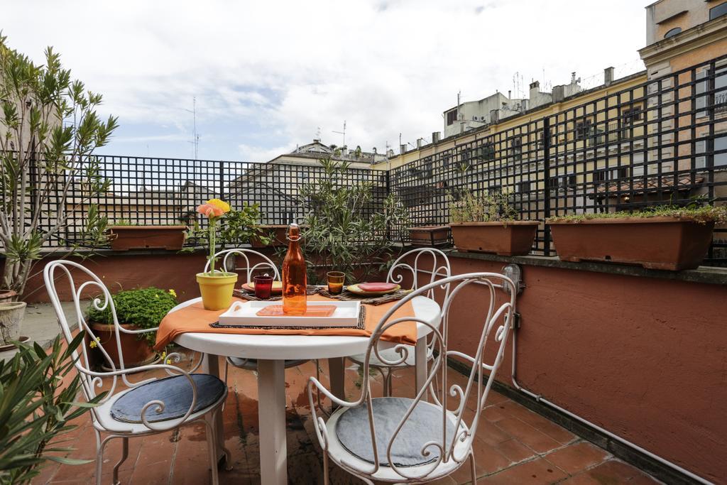 Pantheon Terrace Apartment Rome Bagian luar foto
